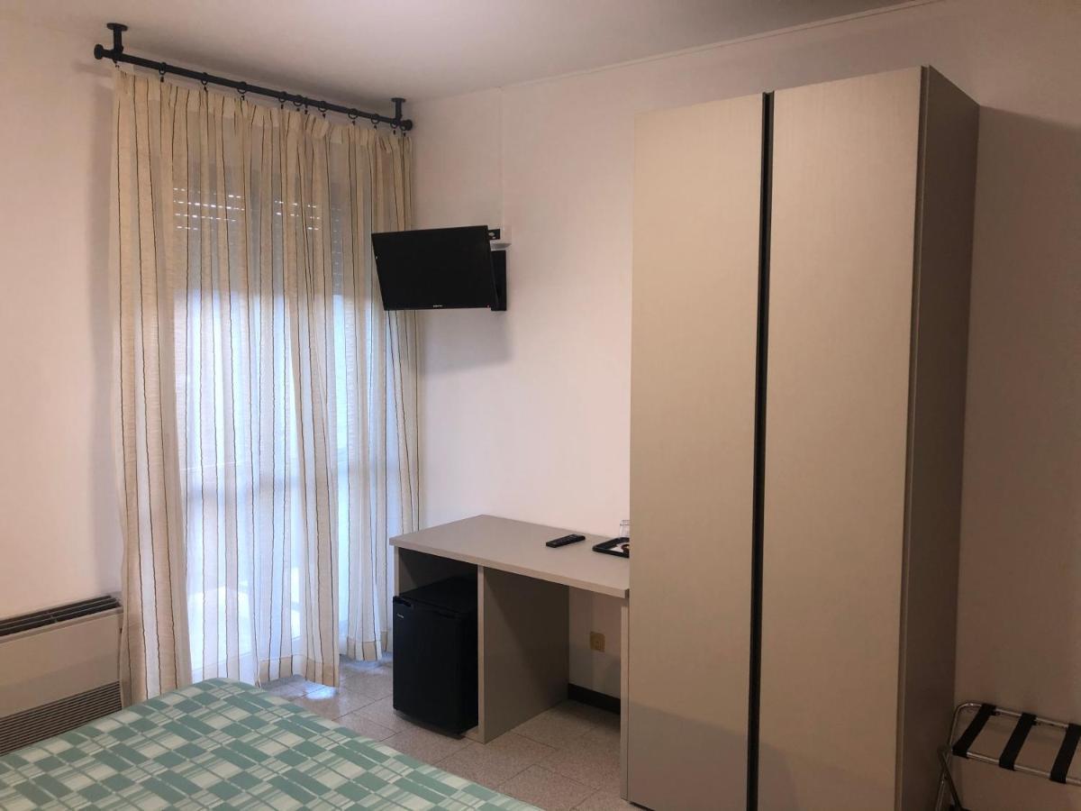 Albergo Ristorante La Greppia Montedivalli Chiesa Εξωτερικό φωτογραφία