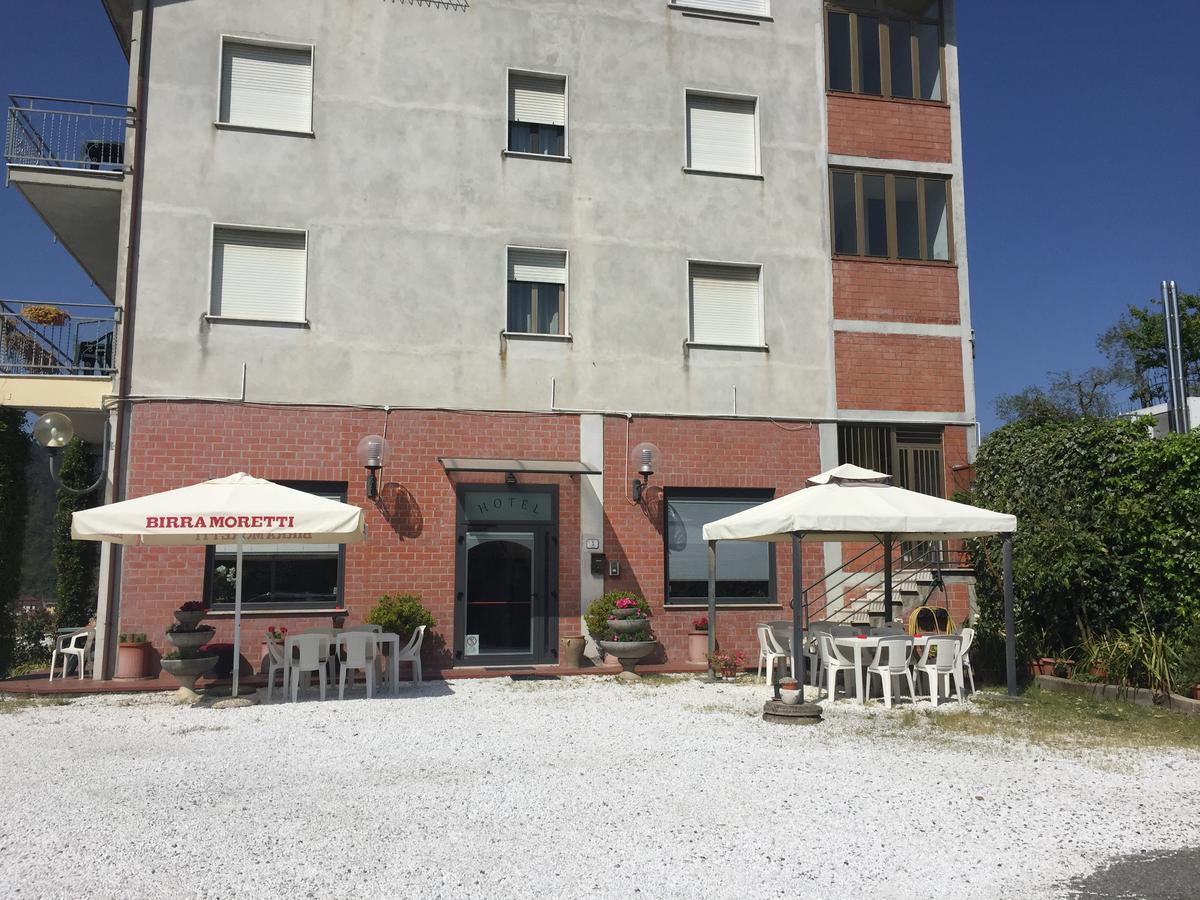 Albergo Ristorante La Greppia Montedivalli Chiesa Εξωτερικό φωτογραφία