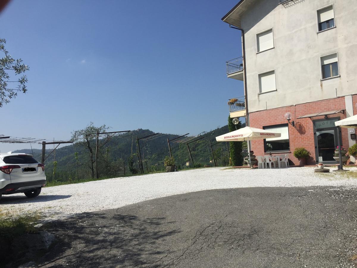 Albergo Ristorante La Greppia Montedivalli Chiesa Εξωτερικό φωτογραφία