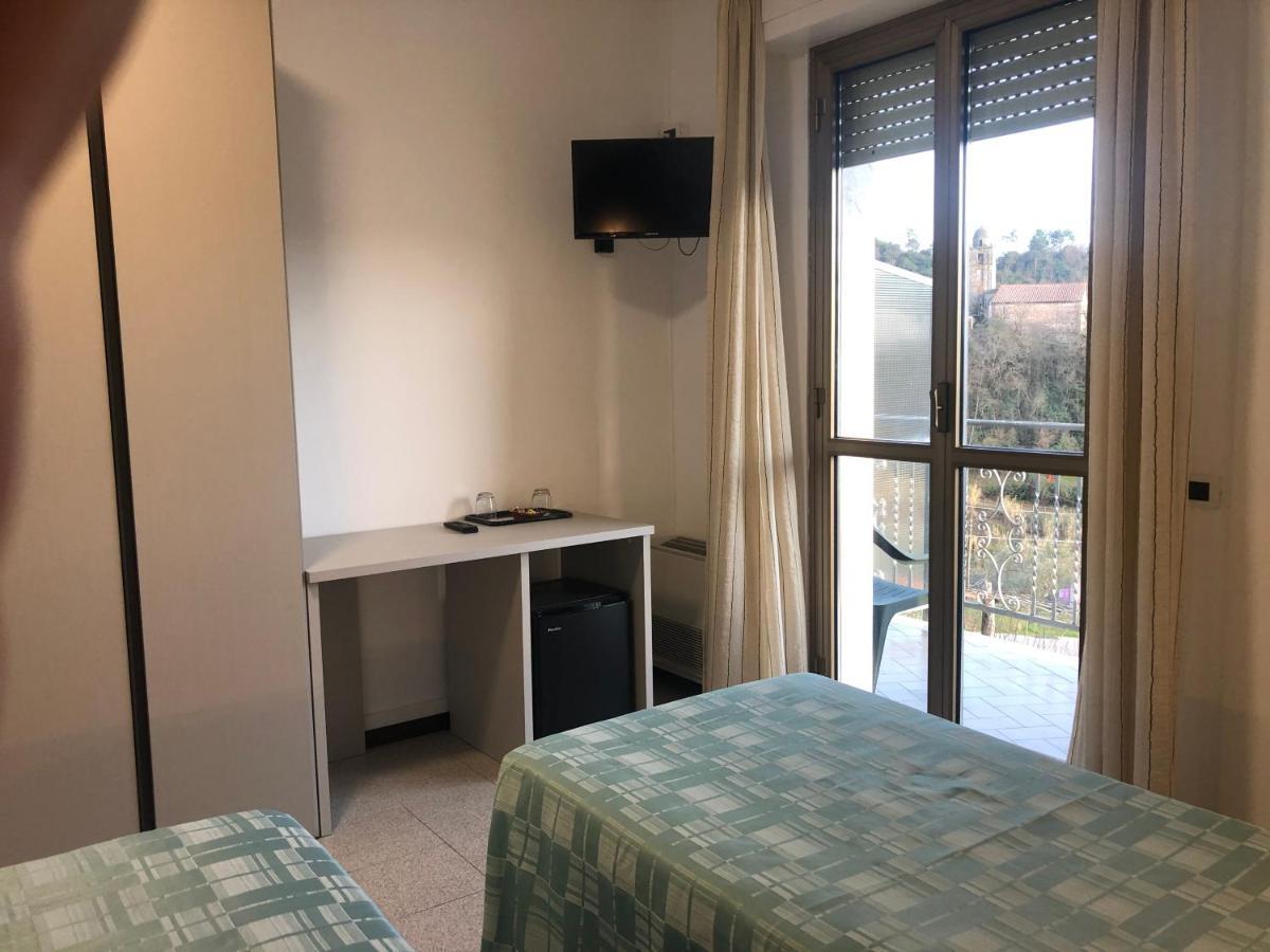 Albergo Ristorante La Greppia Montedivalli Chiesa Εξωτερικό φωτογραφία